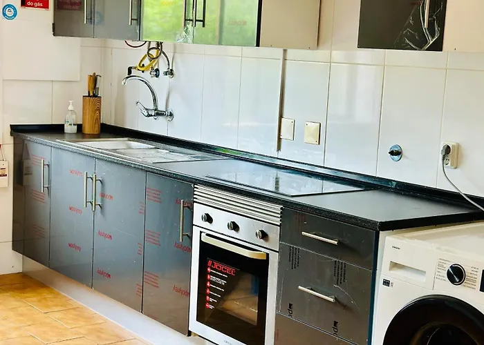 Portimao Central Holiday Guesthouse